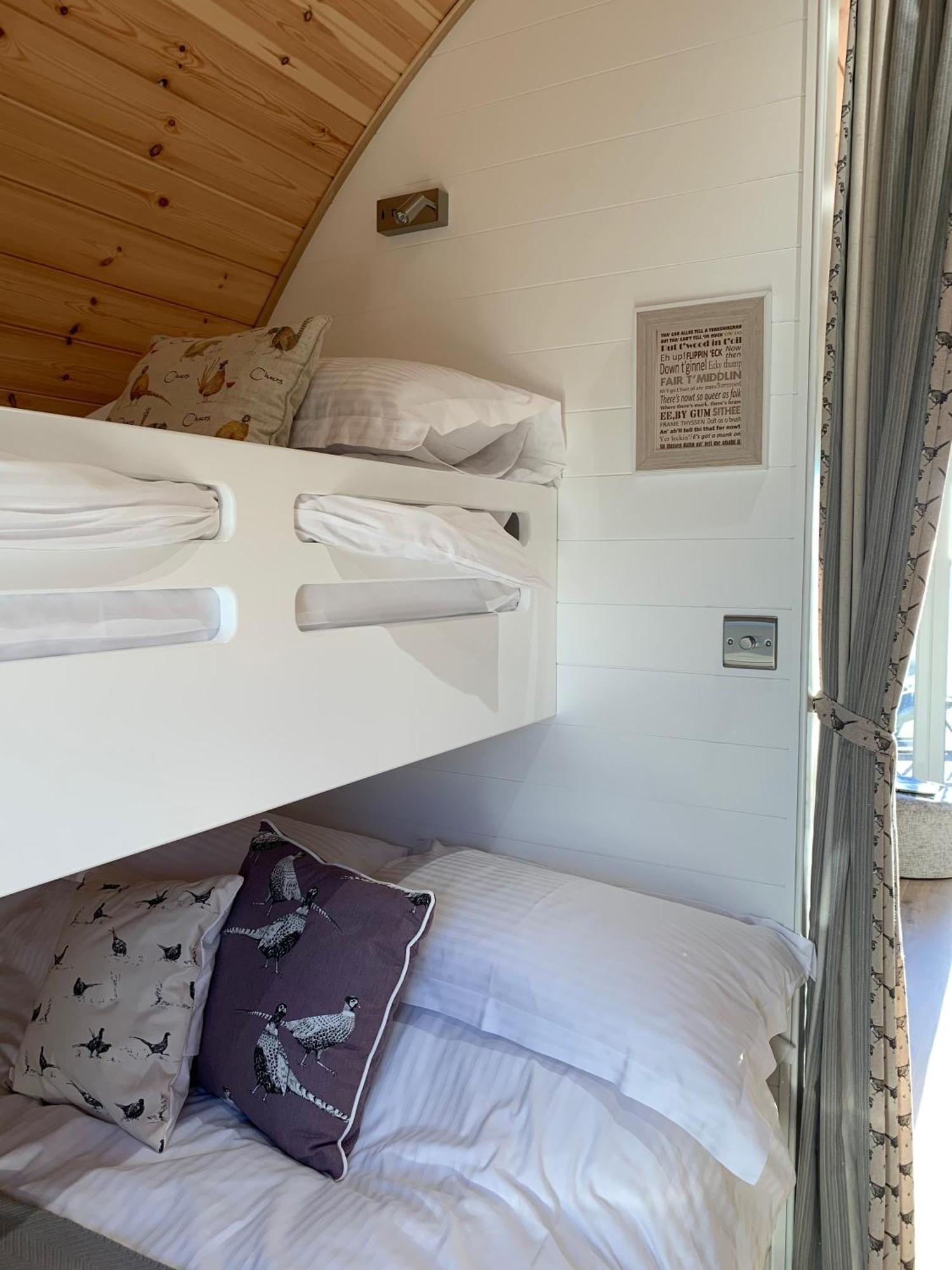 斯坦福桥Mingle Dale- Bugthorpe Grange Glamping别墅 外观 照片